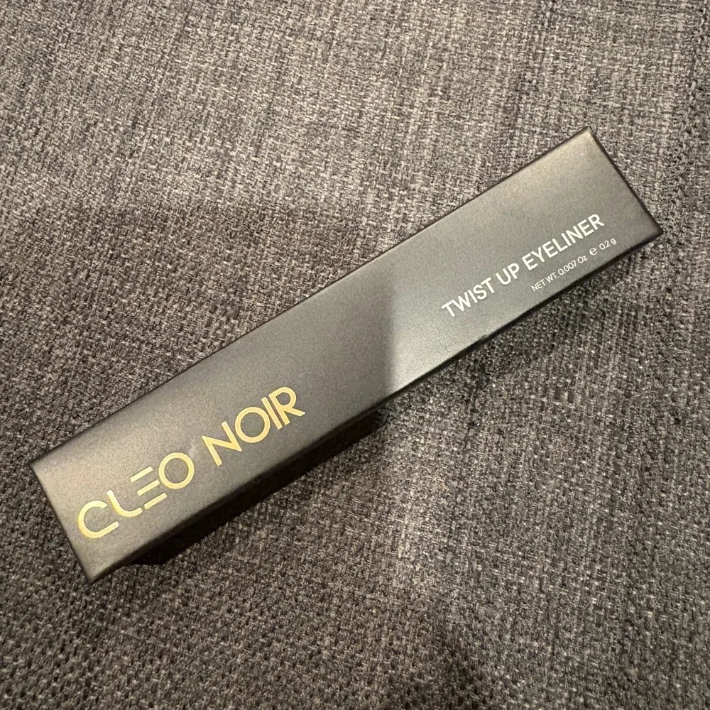 Cleo Noir Twist Up Purple Eyeliner Grunge 90s Y2K Full Size Brand New NWT